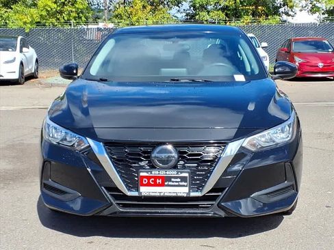 Used 2021 Nissan Sentra SV image 2