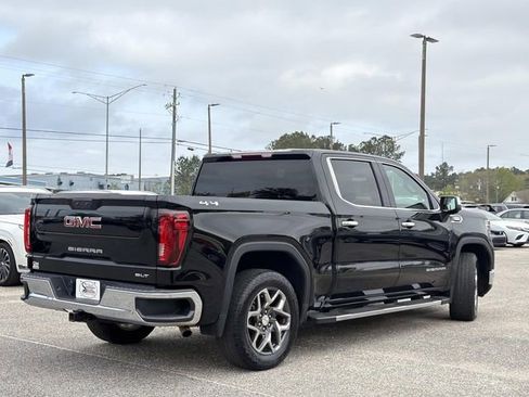 Used 2024 GMC Sierra 1500 SLT w/ SLT Premium Package image 11