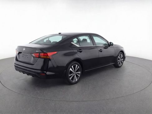 Used 2023 Nissan Sentra SV FWD image 9