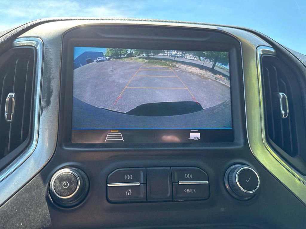 Used 2019 Chevrolet Silverado 1500 LT w/ Convenience Package AWD/4WD image 18
