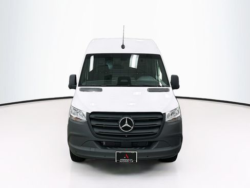 Used 2026 Mercedes-Benz Sprinter 2500 image 2