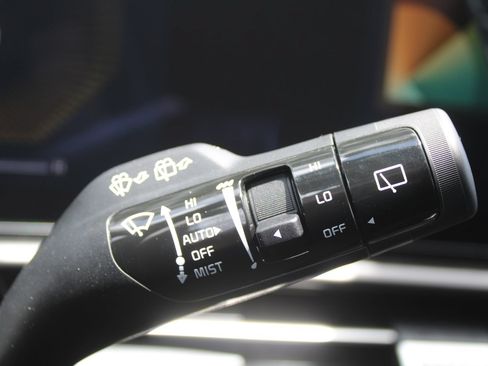 New 2026 Kia Sportage EX FWD image 32