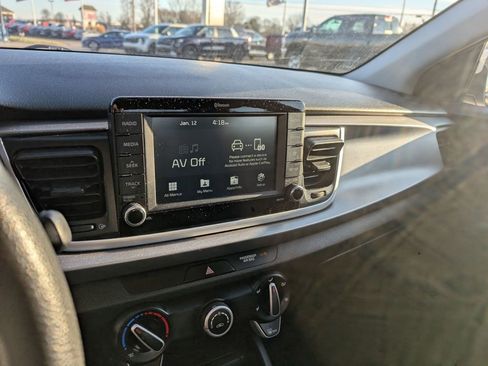 Used 2020 Kia Rio LX image 20