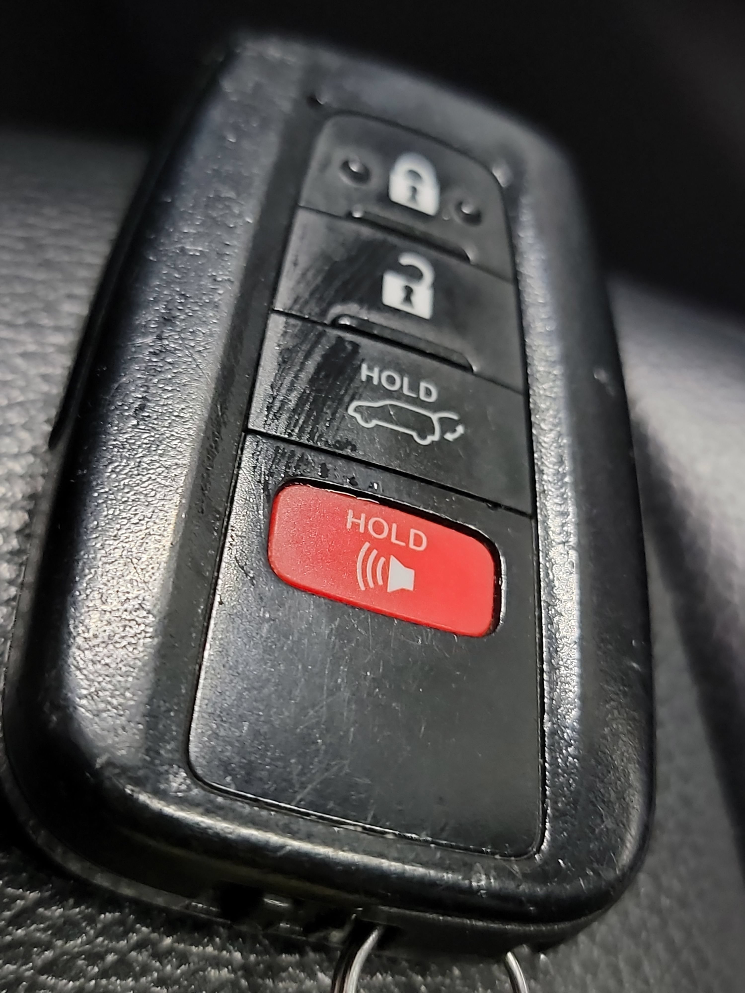 Used 2021 Toyota Highlander XLE AWD/4WD image 32