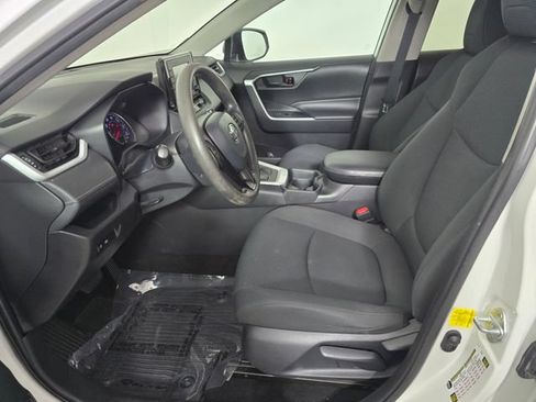 Used 2021 Toyota RAV4 LE w/ Carpet Mat Package (TMS) FWD image 22
