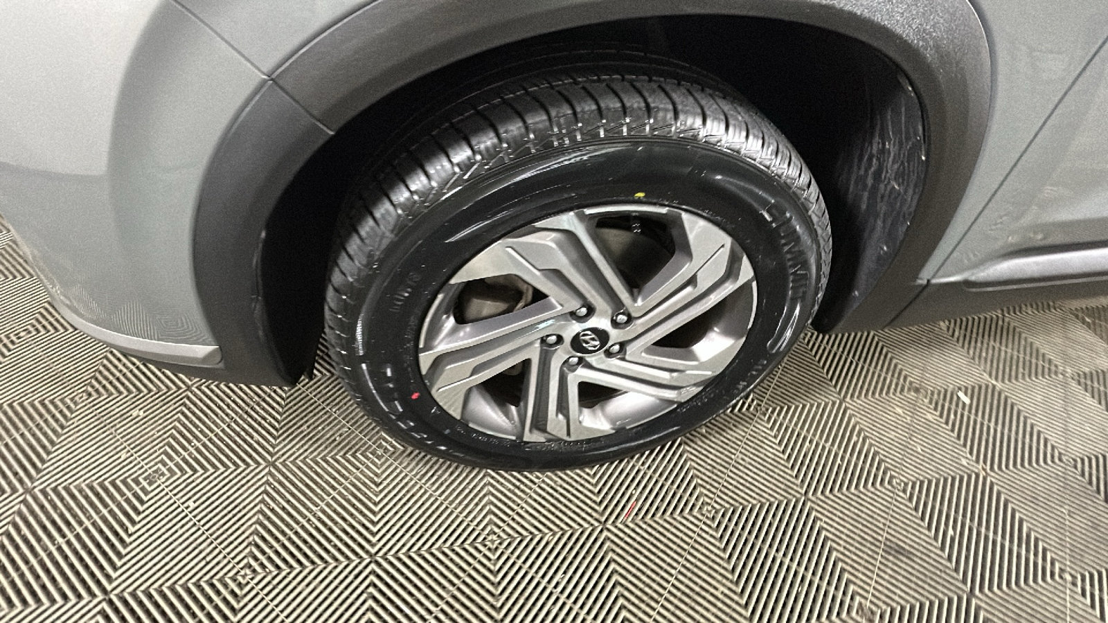 Certified 2023 Hyundai Santa Fe SE FWD image 12