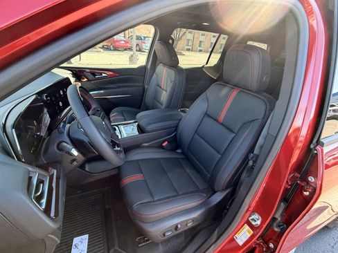 New 2026 Chevrolet Traverse RS w/ LPO, Floor Liner Package image 10