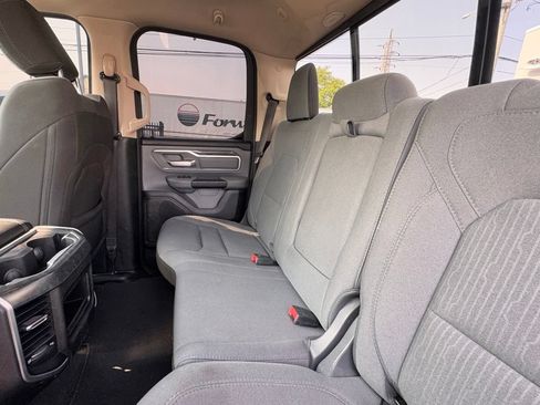 Used 2020 RAM 1500 Big Horn AWD/4WD image 16