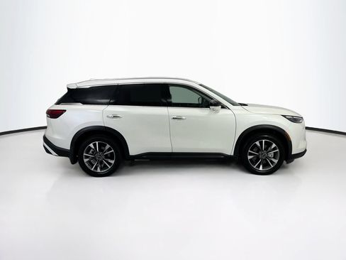 Used 2025 INFINITI QX60 Luxe w/ Cargo Package FWD image 4