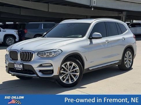 Used 2018 BMW X3 xDrive30i AWD/4WD image 1