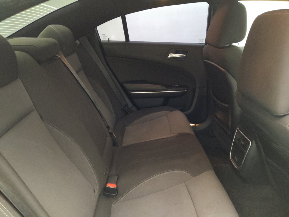 Used 2015 Dodge Charger SE RWD image 19