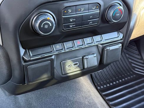 Used 2022 Chevrolet Silverado 1500 Custom w/ Safety Confidence Package image 27