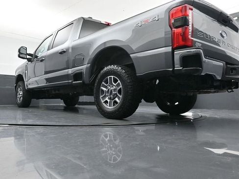 Used 2024 Ford F250 Lariat image 32