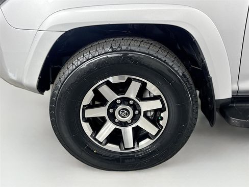 Certified 2024 Toyota 4Runner TRD Off-Road Premium AWD/4WD image 44