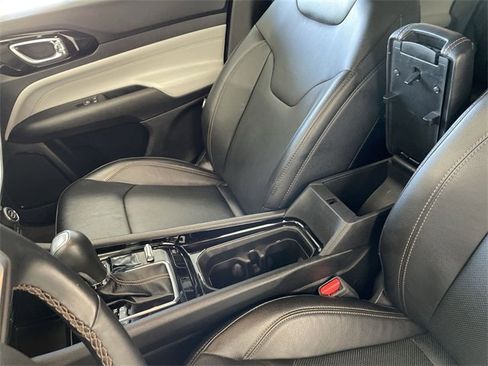 Used 2022 Jeep Compass Limited image 22