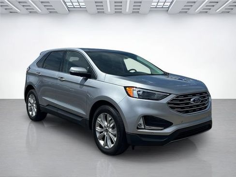 Used 2024 Ford Edge Titanium AWD/4WD image 2