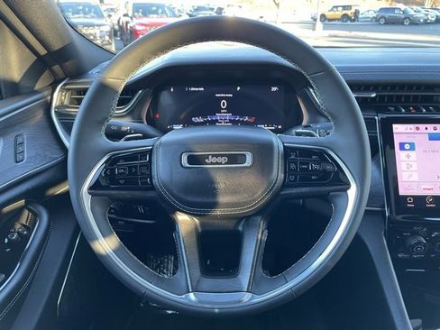 Used 2023 Jeep Grand Cherokee L Overland image 17