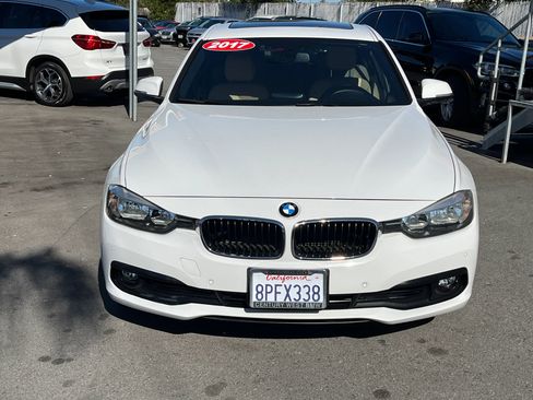 Used 2017 BMW 320i Sedan image 2