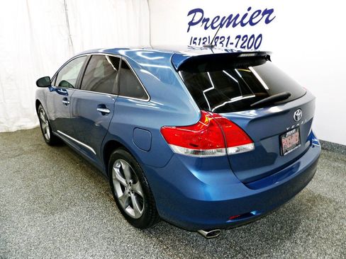 Used 2011 Toyota Venza w/ Leather Pkg FWD image 4