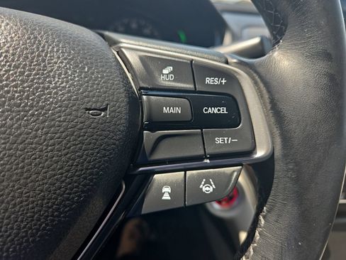 Used 2019 Honda Accord Touring image 18