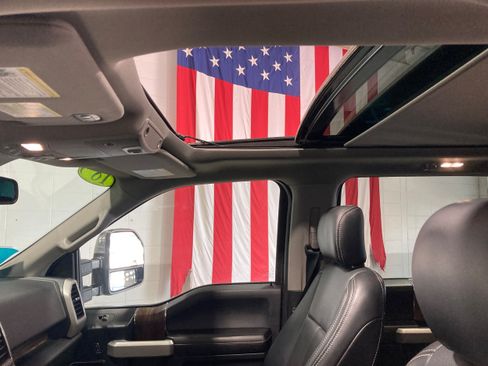 Used 2018 Ford F150 Lariat AWD/4WD image 24