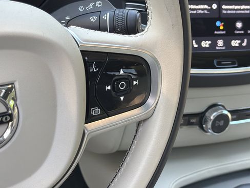 Certified 2025 Volvo XC90 B5 Core w/ Protection Package AWD/4WD image 22