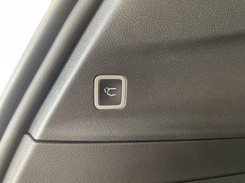 New 2026 Chrysler Pacifica Select image 45