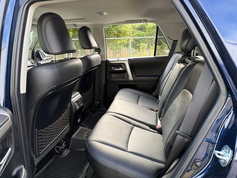 Used 2020 Toyota 4Runner Limited AWD/4WD image 17