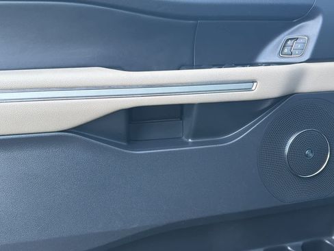 Certified 2022 Ford Expedition Max Limited AWD/4WD image 12