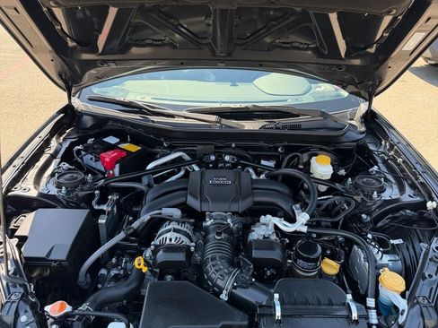 Used 2025 Toyota GR86 w/ ALL Weather Mat Package (TMS) RWD image 29
