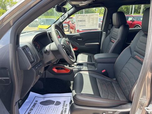 New 2026 Nissan Frontier PRO-4X AWD/4WD image 9
