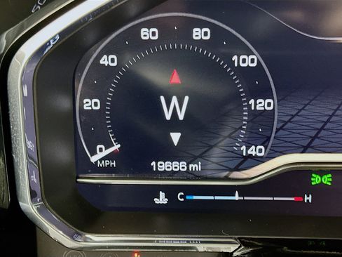 Used 2024 GMC Sierra 1500 Elevation image 18