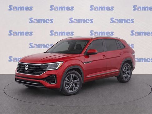 Used 2024 Volkswagen Atlas Cross Sport SEL R-Line AWD/4WD image 2