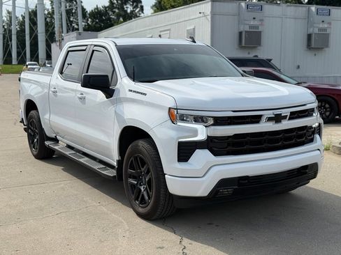 Used 2025 Chevrolet Silverado 1500 RST w/ Protection Package AWD/4WD image 4