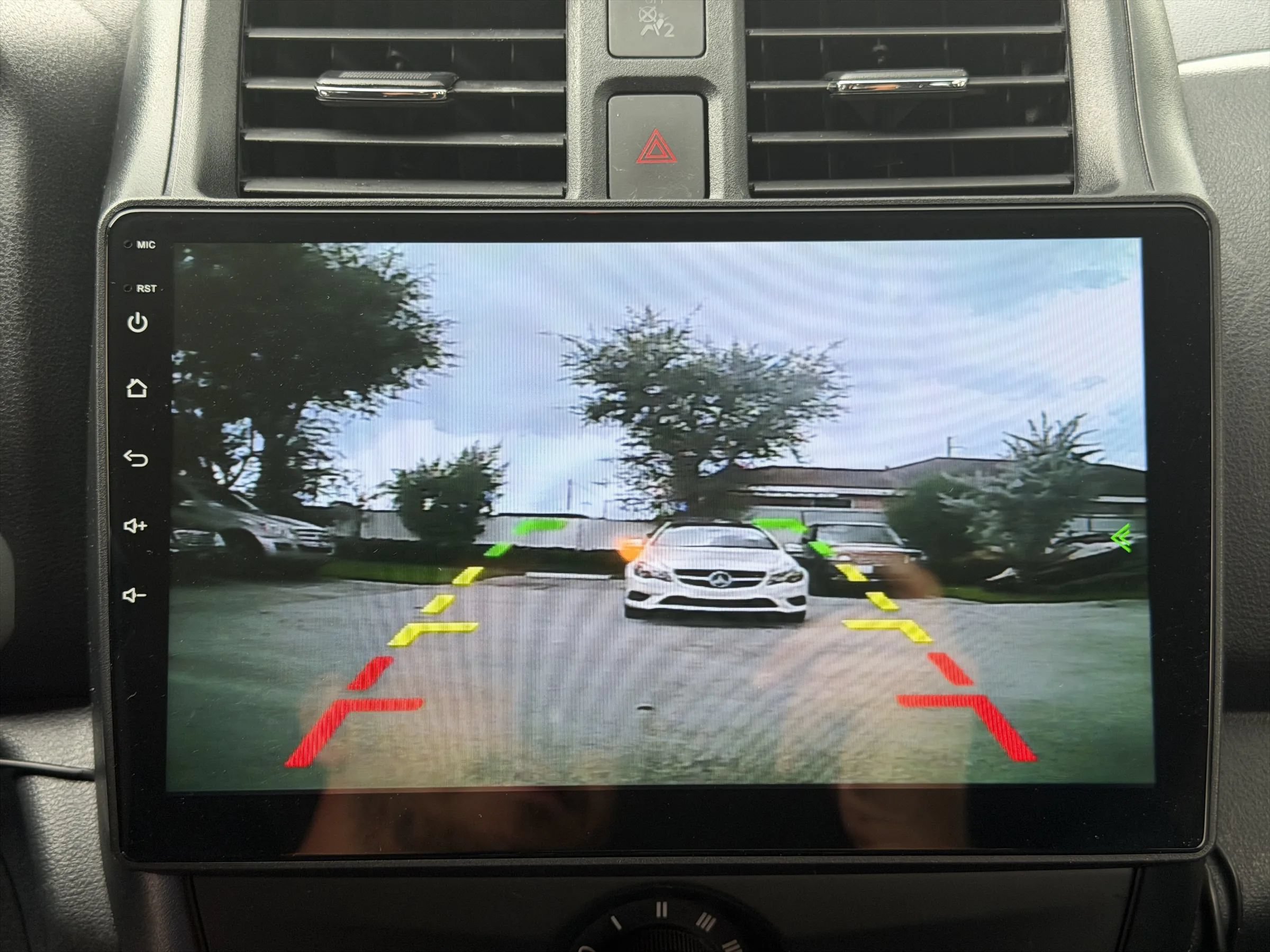 Used 2016 Nissan Versa SV FWD image 29