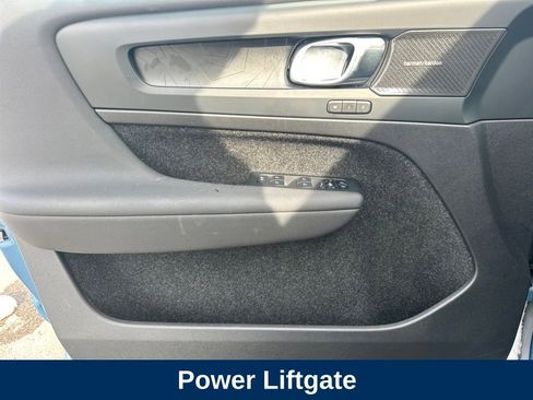 Used 2023 Volvo C40 P8 Recharge Ultimate image 11