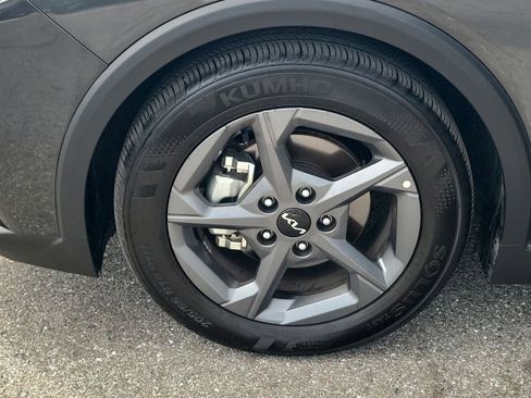 Used 2025 Kia K4 LXS image 17