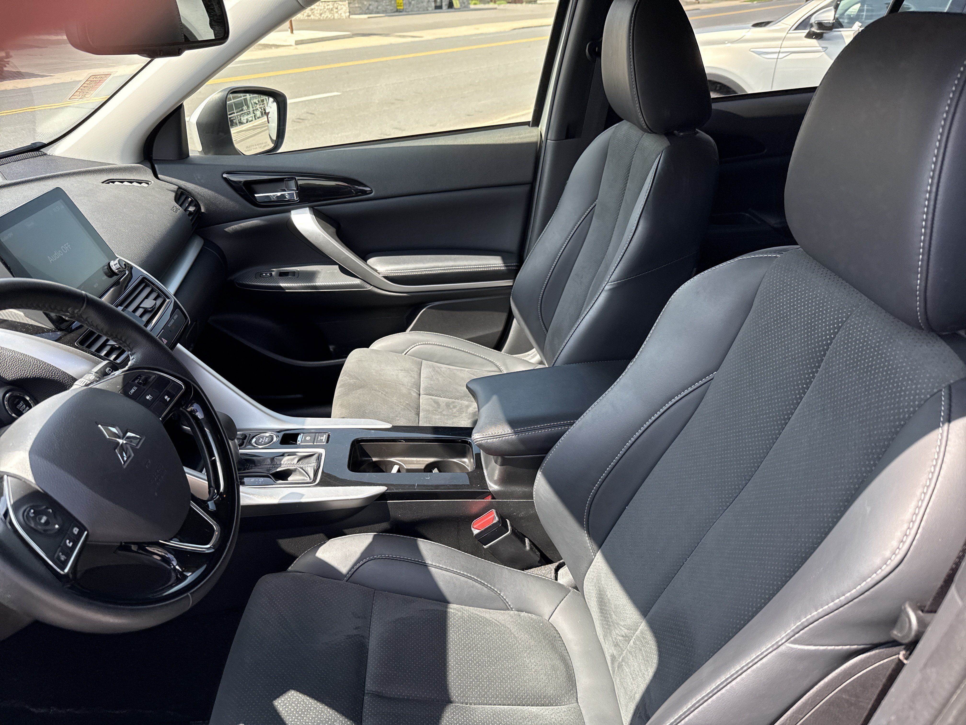 Used 2025 Mitsubishi Eclipse Cross SE AWD/4WD image 12