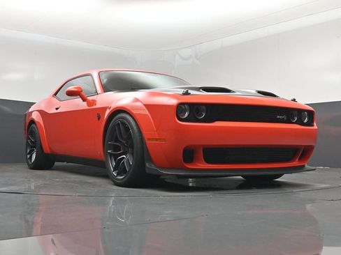 Used 2019 Dodge Challenger SRT Hellcat Redeye RWD image 32