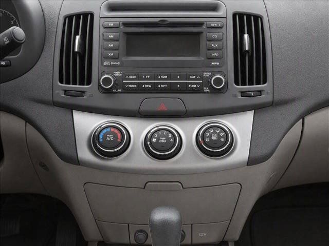 Used 2010 Hyundai Elantra GLS FWD image 9