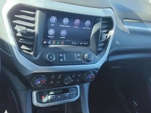 Used 2023 GMC Acadia SLT image 42