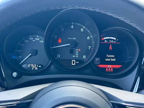 Certified 2023 Porsche Macan AWD/4WD image 24