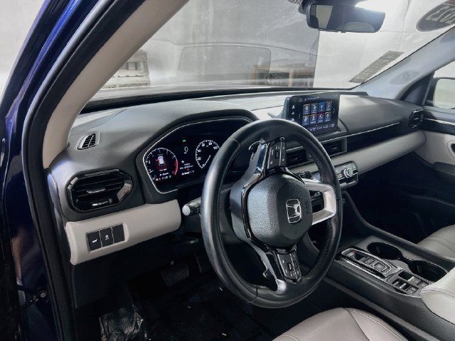 Used 2023 Honda Pilot EX-L image 11