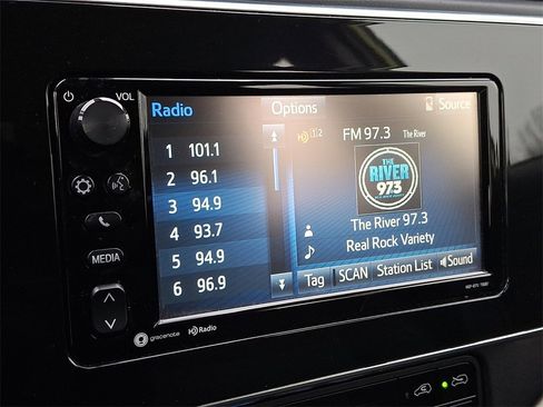 Certified 2017 Toyota Corolla iM w/ Carpet Mat Package image 15