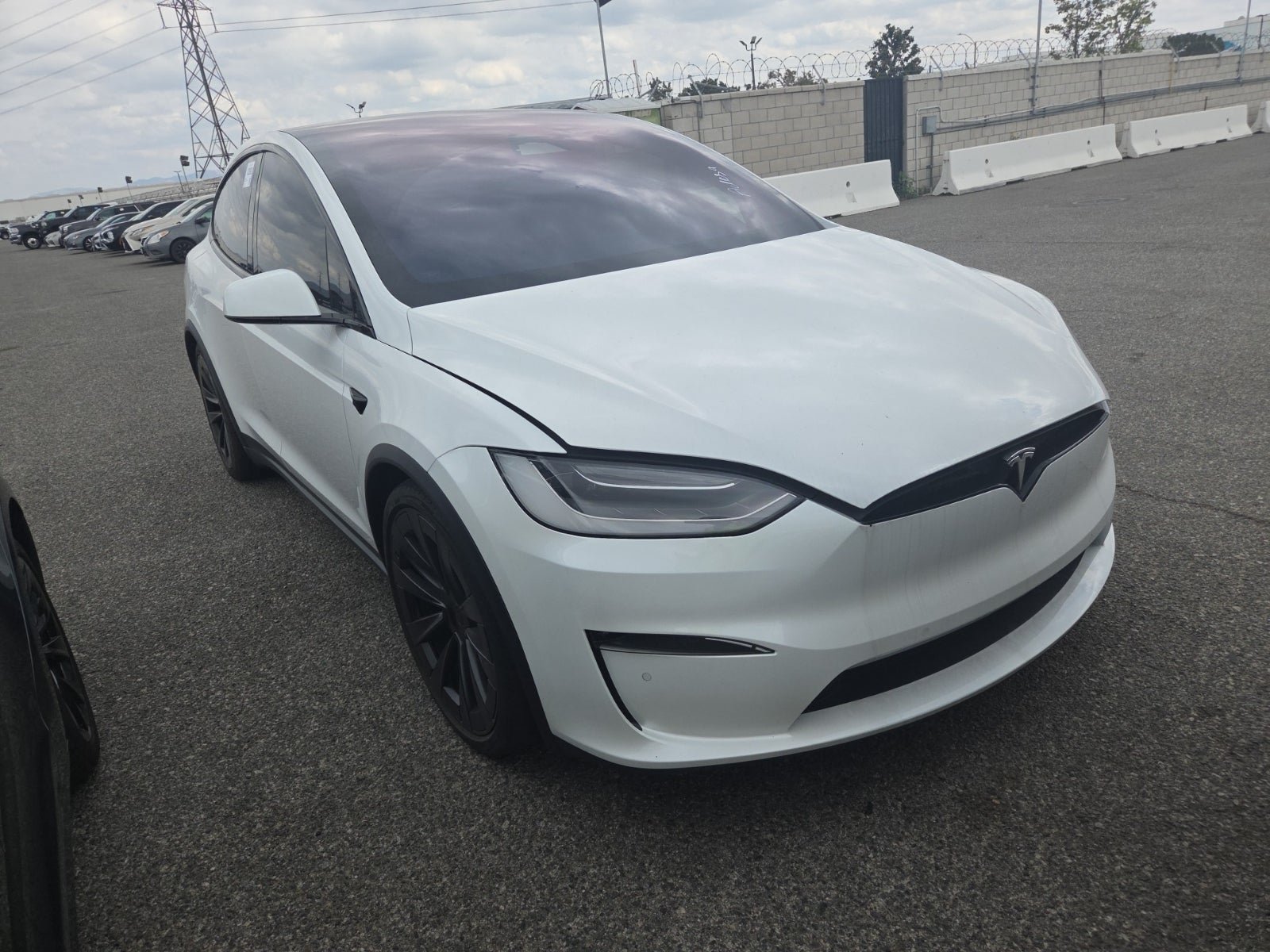 Used 2022 Tesla Model X AWD/4WD image 1