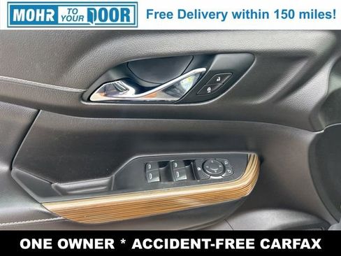 Used 2021 GMC Acadia SLE w/ LPO, Floor Liner Package image 11