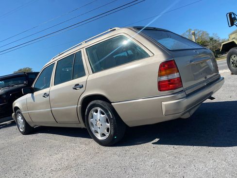 Used 1995 Mercedes-Benz E 320 Wagon image 28