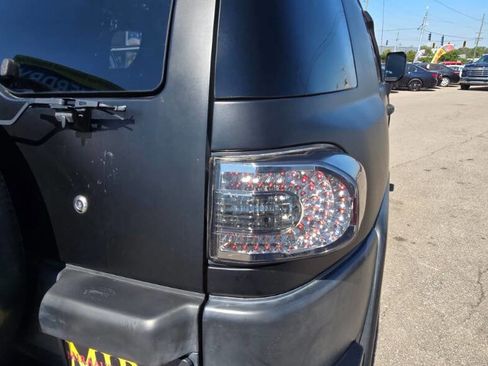 Used 2007 Toyota FJ Cruiser 4WD image 35