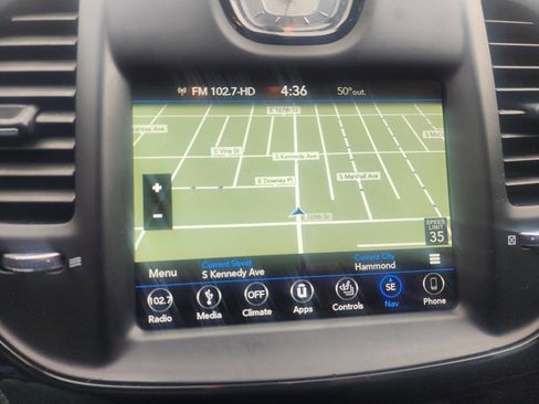 Used 2019 Chrysler 300 S AWD/4WD image 19