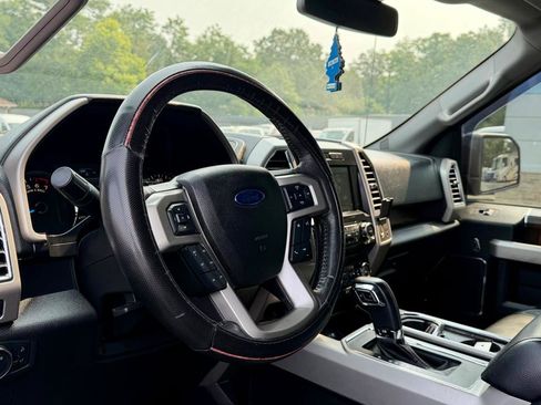 Used 2015 Ford F150 Lariat w/ Equipment Group 501A Mid AWD/4WD image 19